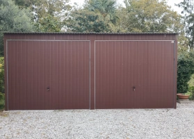 Színes lemezből készített garázsok 186