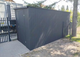 Színes lemezből készített garázsok 283