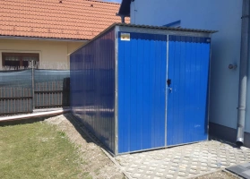 Színes lemezből készített garázsok 40