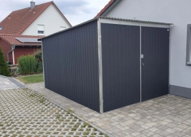 Színes lemezből készített garázsok 94