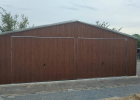 Színes lemezből készített garázsok 87