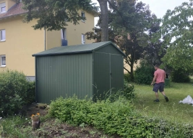 Színes lemezből készített garázsok 23