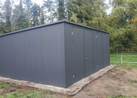 Színes lemezből készített garázsok 286