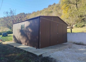 Színes lemezből készített garázsok 247