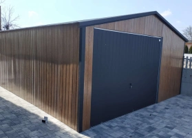 Színes lemezből készített garázsok 7