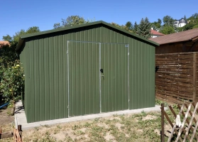 Színes lemezből készített garázsok 58