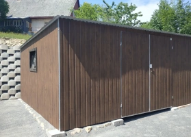 Színes lemezből készített garázsok 155