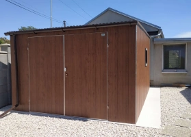 Színes lemezből készített garázsok 95