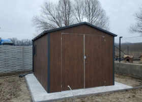 Színes lemezből készített garázsok 124