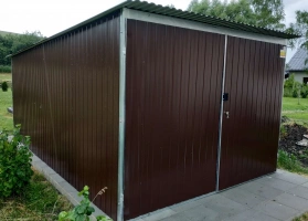 Színes lemezből készített garázsok 48