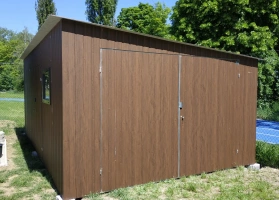 Színes lemezből készített garázsok 205