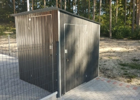 Színes lemezből készített garázsok 177