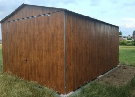 Színes lemezből készített garázsok 153