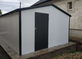 Színes lemezből készített garázsok 109