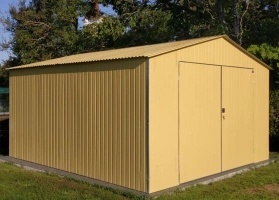 Színes lemezből készített garázsok 22