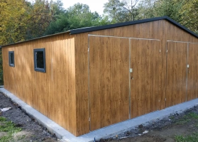 Színes lemezből készített garázsok 178