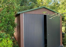 Színes lemezből készített garázsok 246