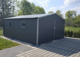 Színes lemezből készített garázsok 77