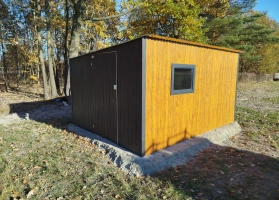 Színes lemezből készített garázsok 230