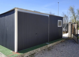 Színes lemezből készített garázsok 238