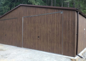 Színes lemezből készített garázsok 104