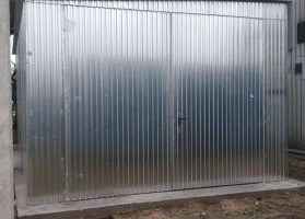 Horganyzott lemezből készített garázsok 37