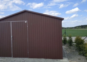 Színes lemezből készített garázsok 79