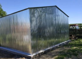 Horganyzott lemezből készített garázsok 57