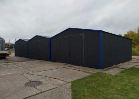 Színes lemezből készített garázsok 285