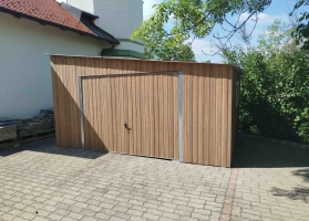 Színes lemezből készített garázsok 311