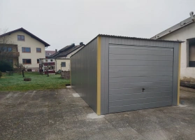 Színes lemezből készített garázsok 235