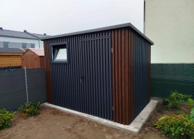 Kerti t&aacute;rol&oacute;k