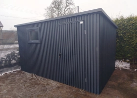 Kerti t&aacute;rol&oacute;k