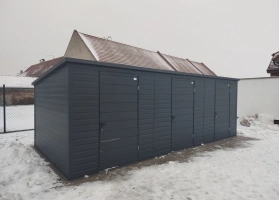 Kerti t&aacute;rol&oacute;k