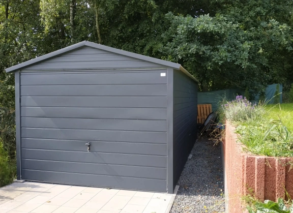 Prémium garázsok 378