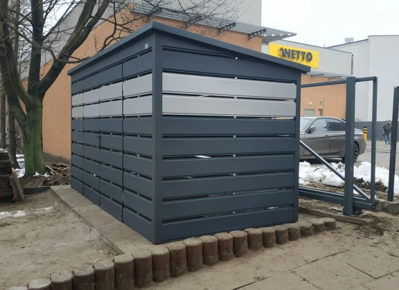 Hulladéktárolók 82