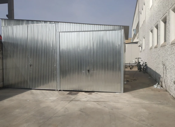 Horganyzott lemezből készített garázsok 46